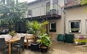 Idyllisches Haus Ferienwohnung in Jena direkt an der Saale